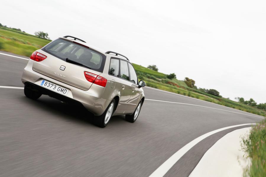  Seat Exeo ST 2009 года  (фото 21 из 203)